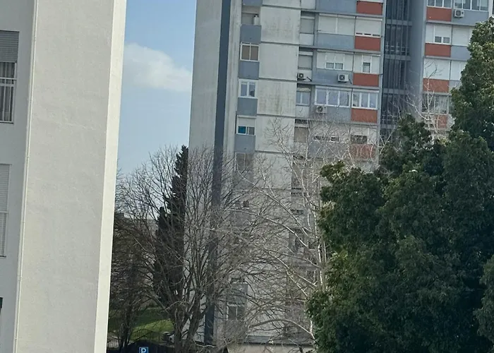 Δωμάτια σε οικογενειακή κατοικία Ks Airport