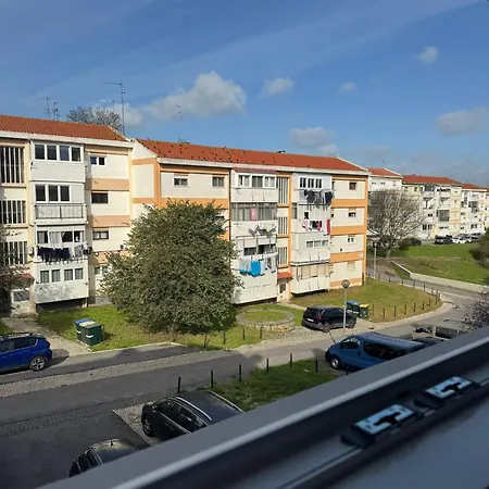 Homestay Ks Airport Lisbon
